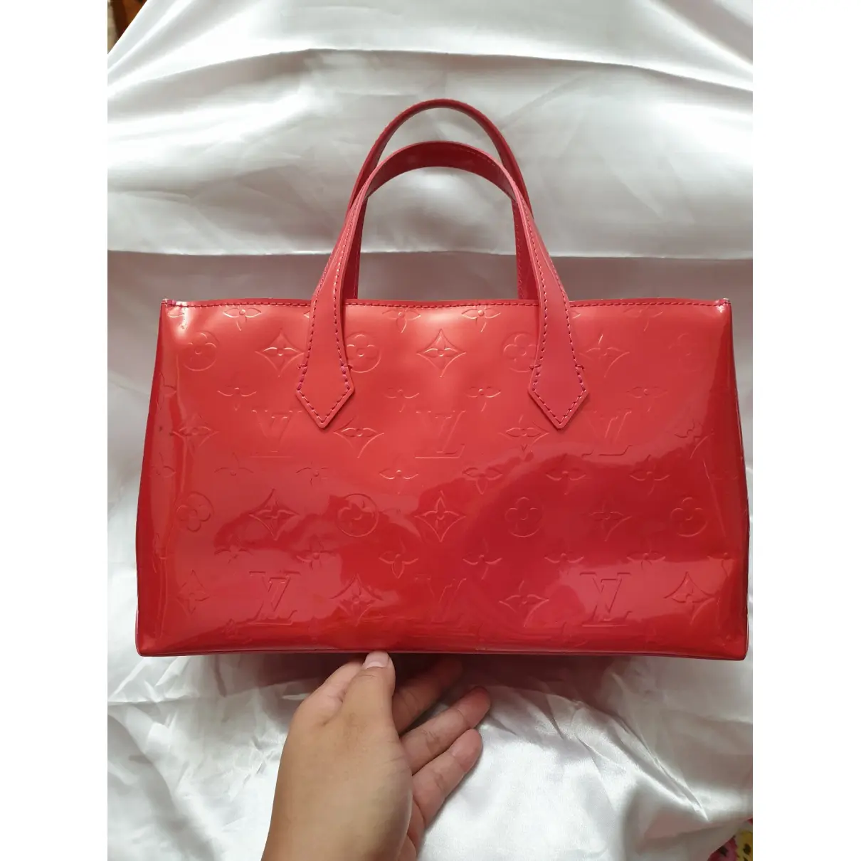 Wilshire patent leather handbag Louis Vuitton