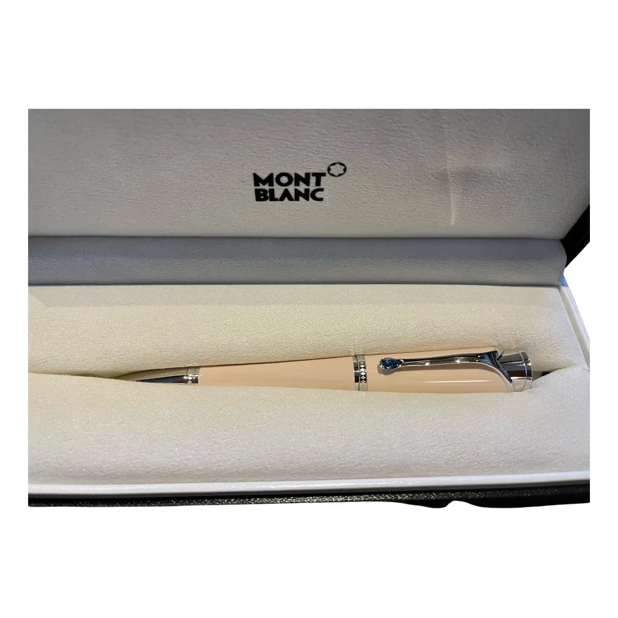 Buy Montblanc Pen online