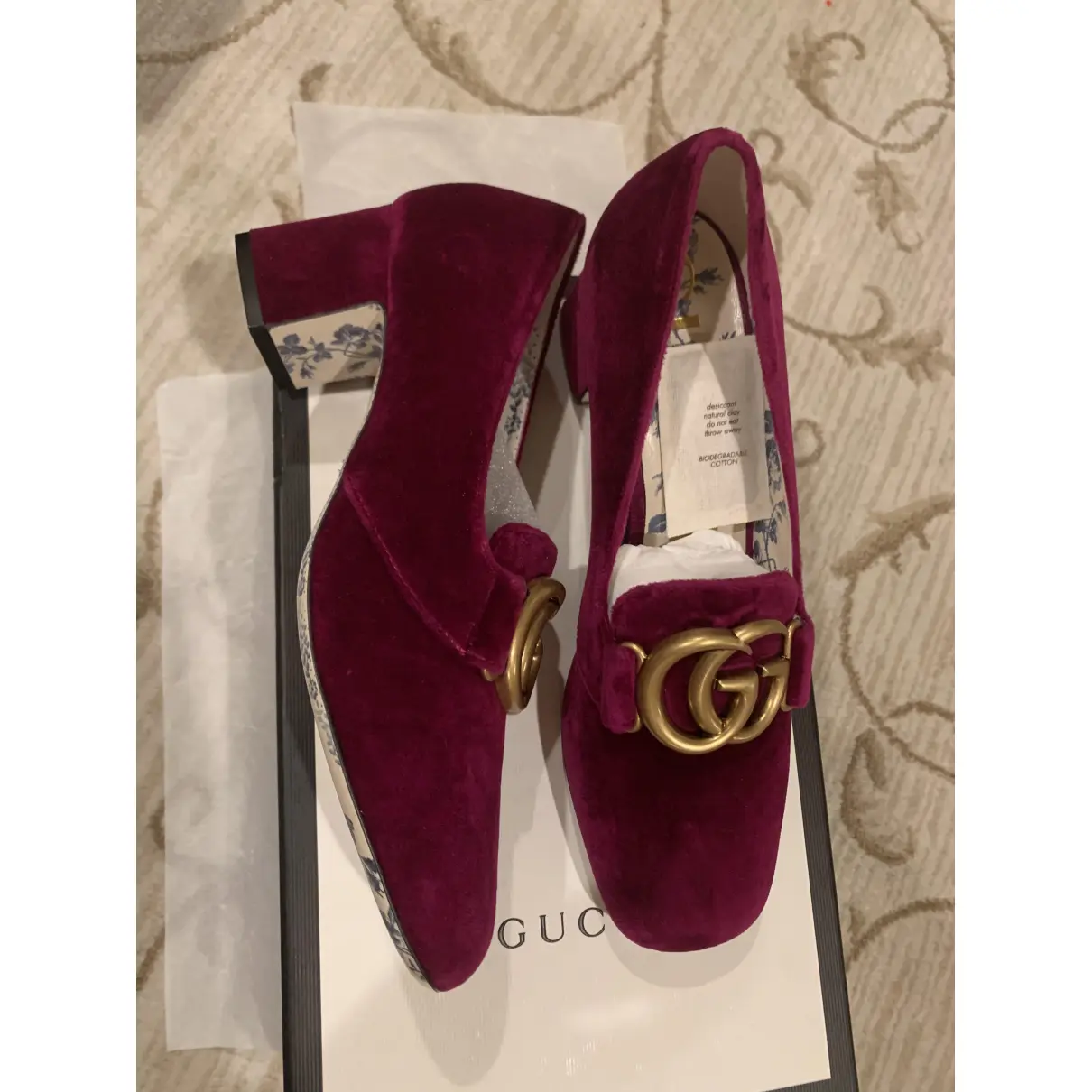 Buy Gucci Hannelore velvet heels online