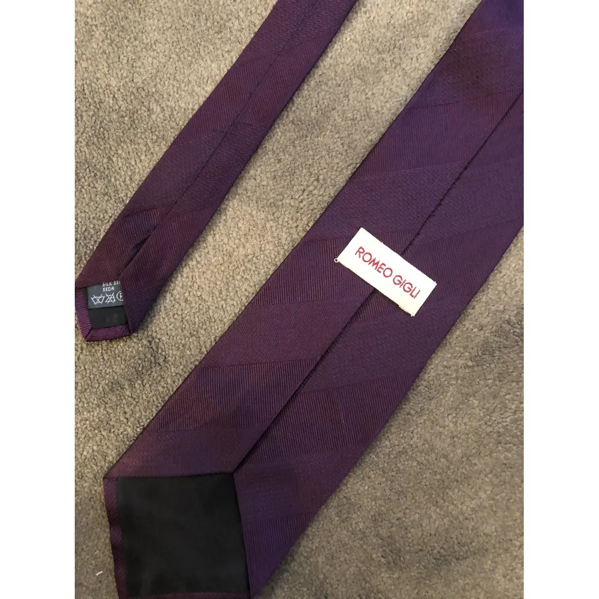 Buy Romeo Gigli Silk tie online - Vintage