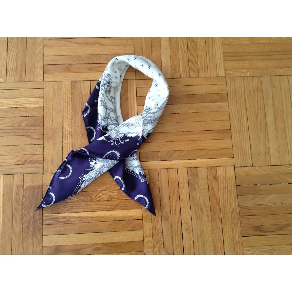 Buy Tara Jarmon Silk handkerchief online