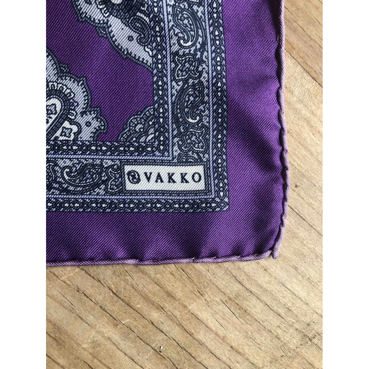 Luxury Vakko Silk handkerchief Women