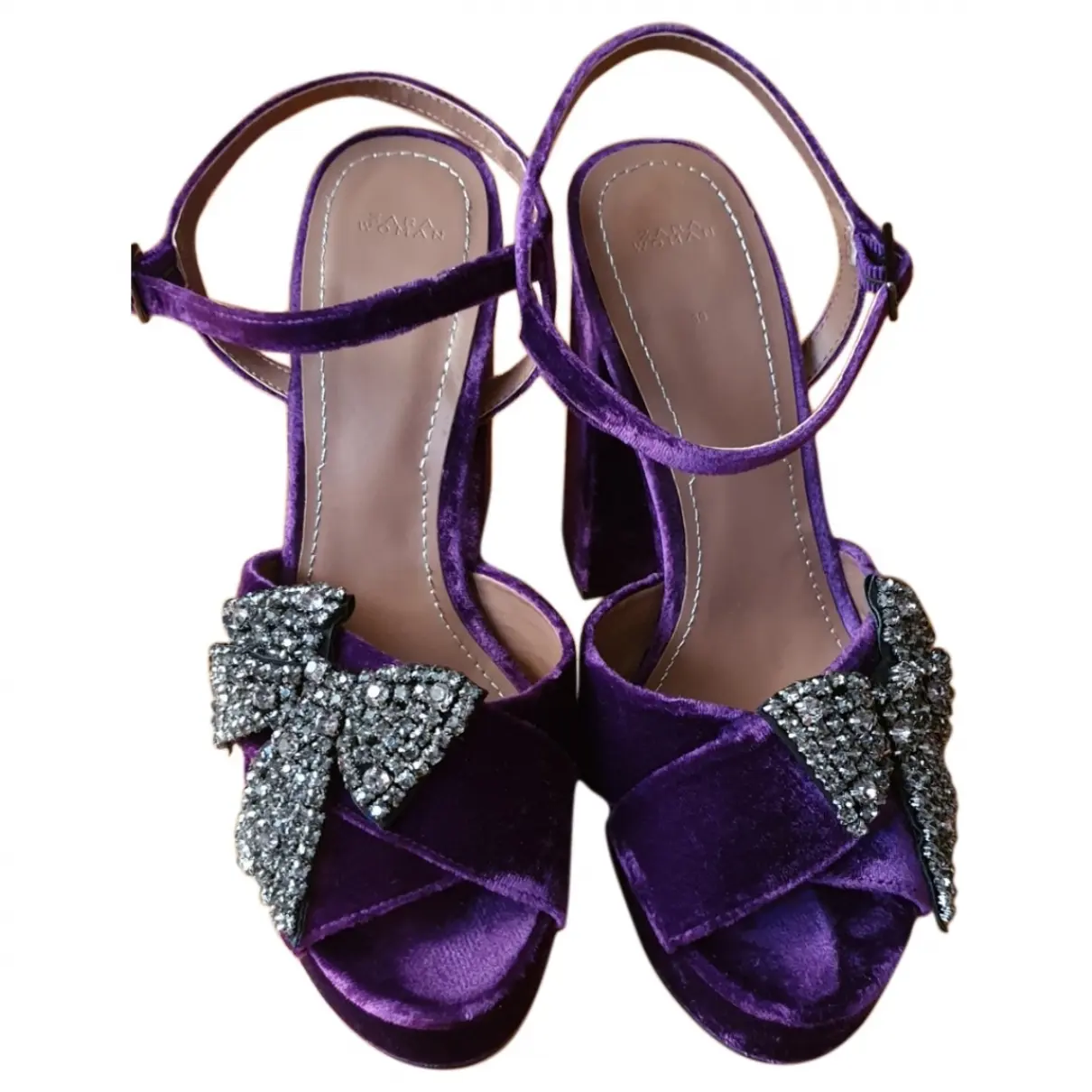 Velvet heels Zara