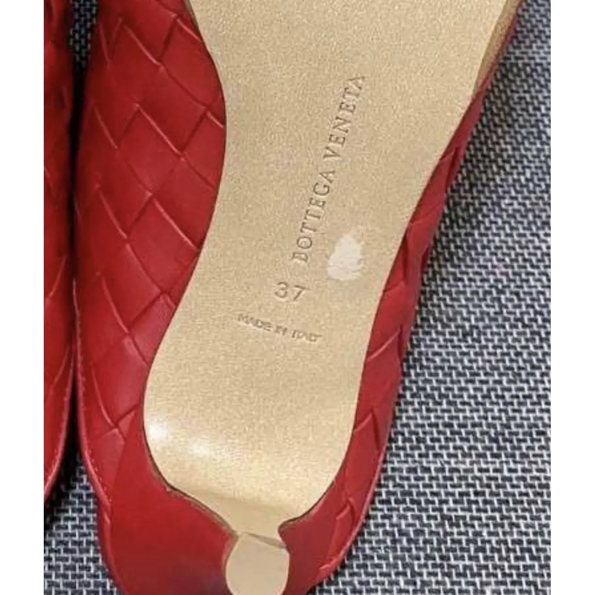 Buy Bottega Veneta Bold leather mules online