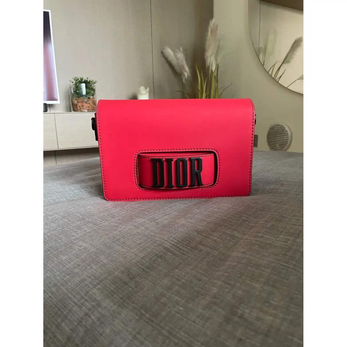 Buy Dior Dio(r)evolution leather handbag online