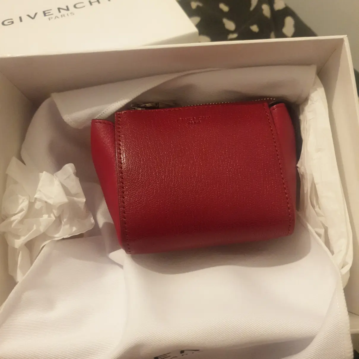 Buy Givenchy GV3 leather wallet online