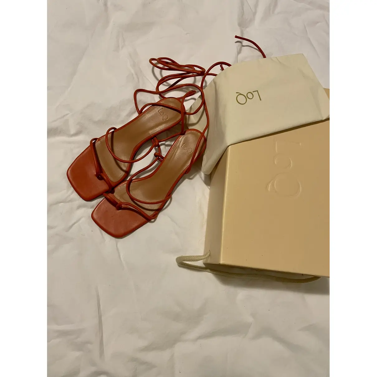 Buy Loq Leather sandal online