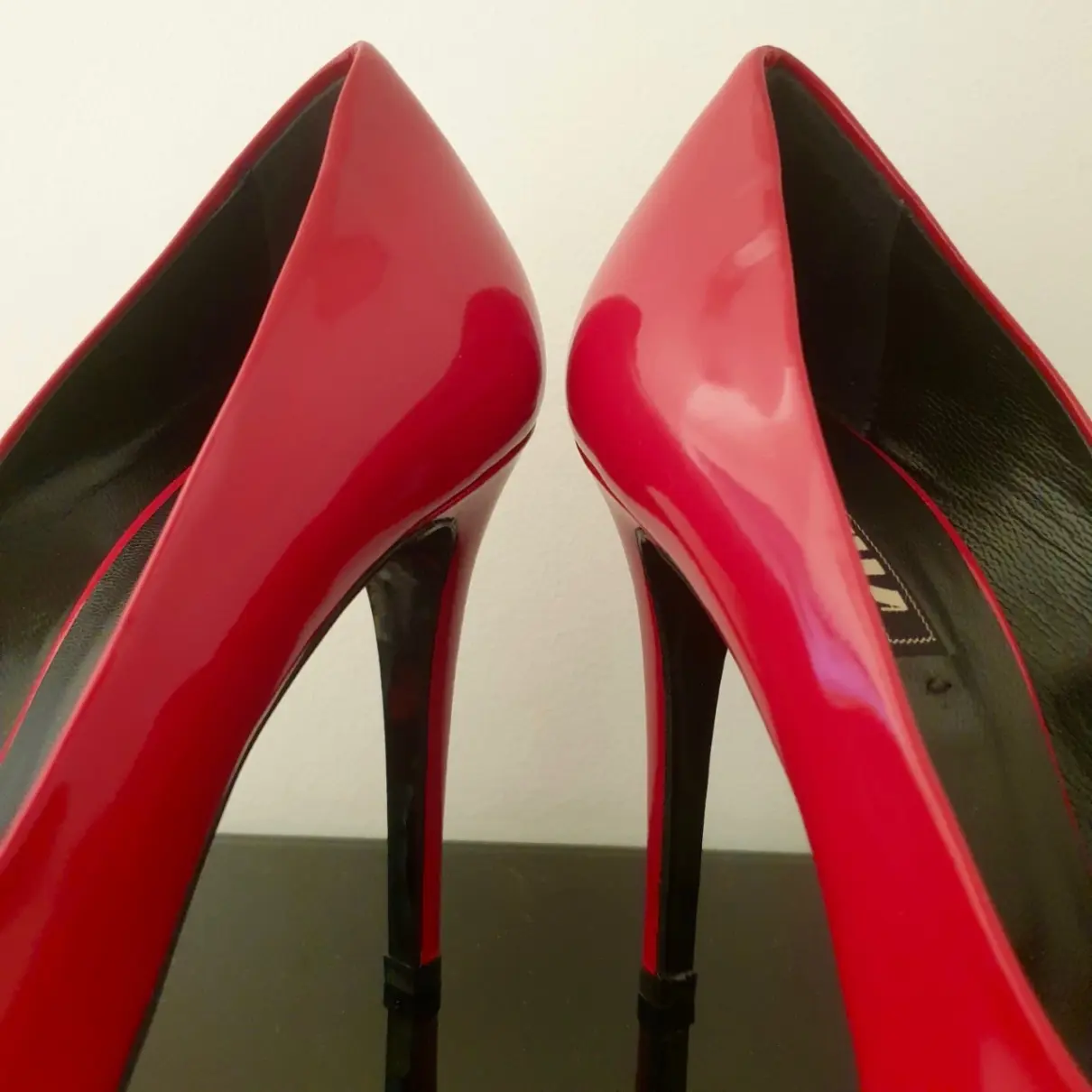 Patent leather heels Le Silla