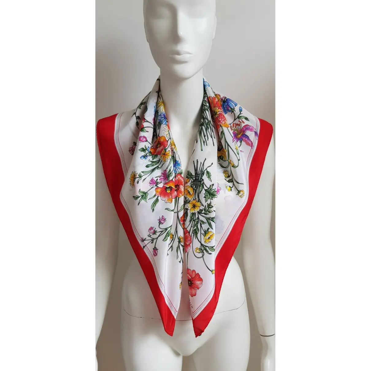 Buy Pierre Balmain Silk scarf online - Vintage