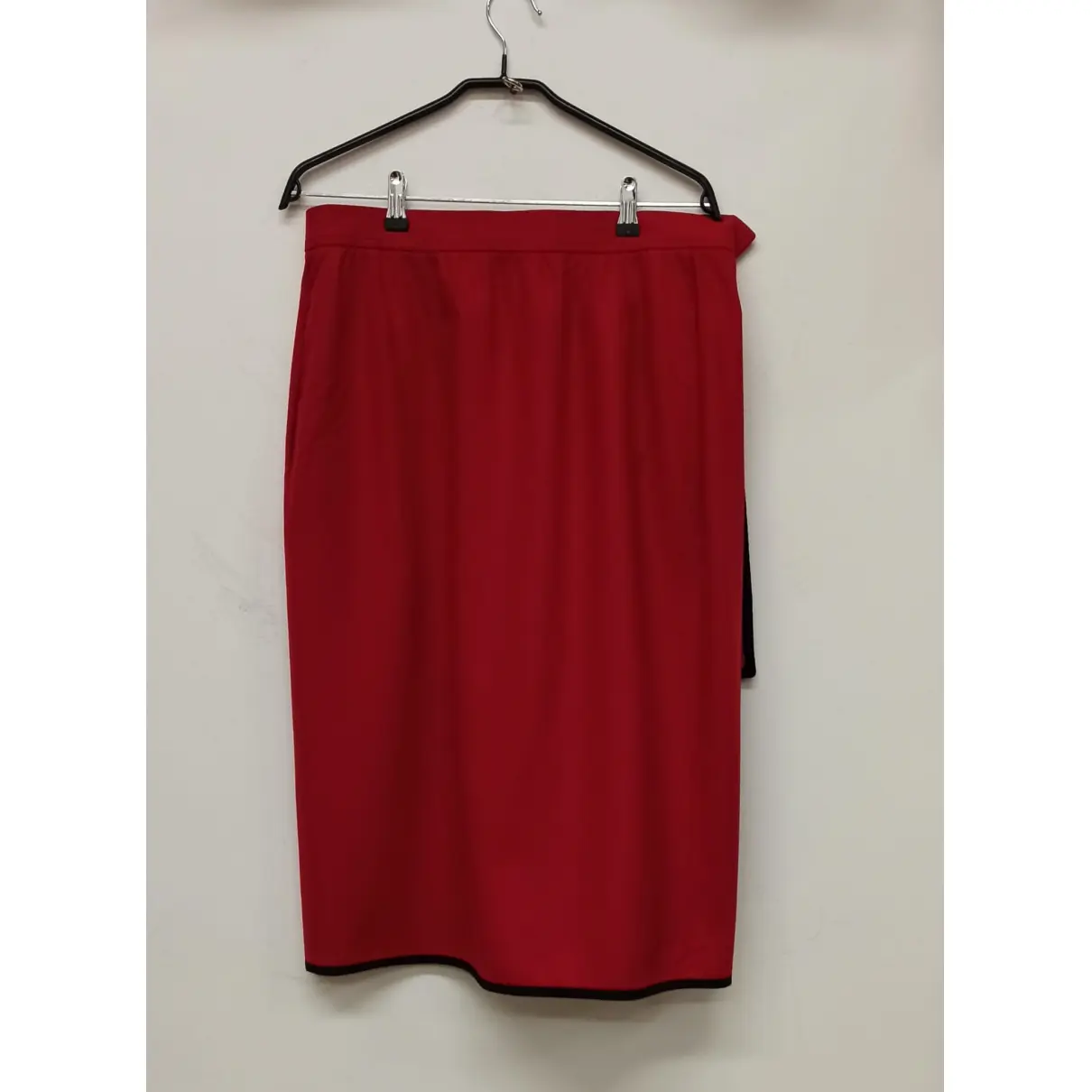 Buy Yves Saint Laurent Wool mid-length skirt online - Vintage