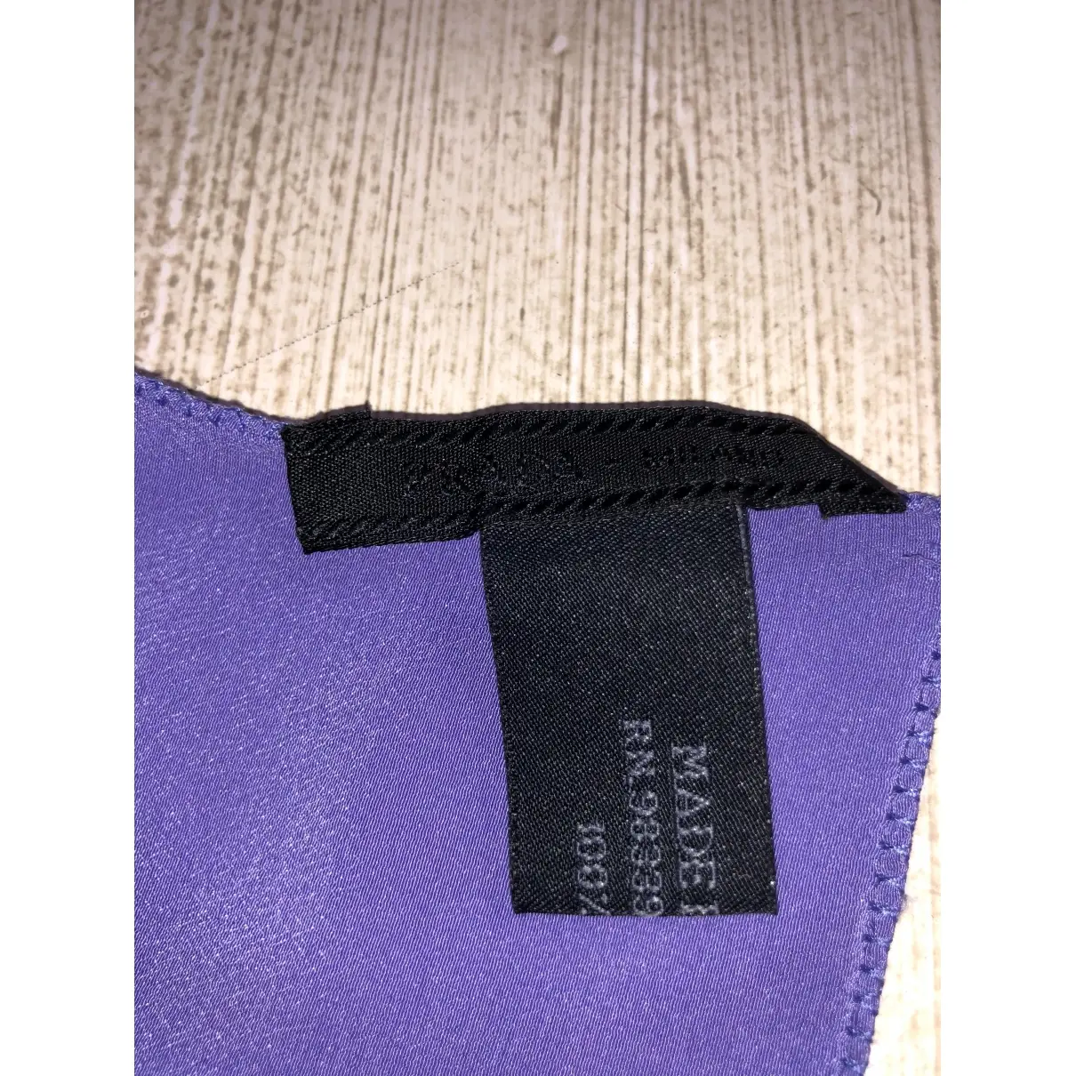 Buy Prada Silk neckerchief online - Vintage