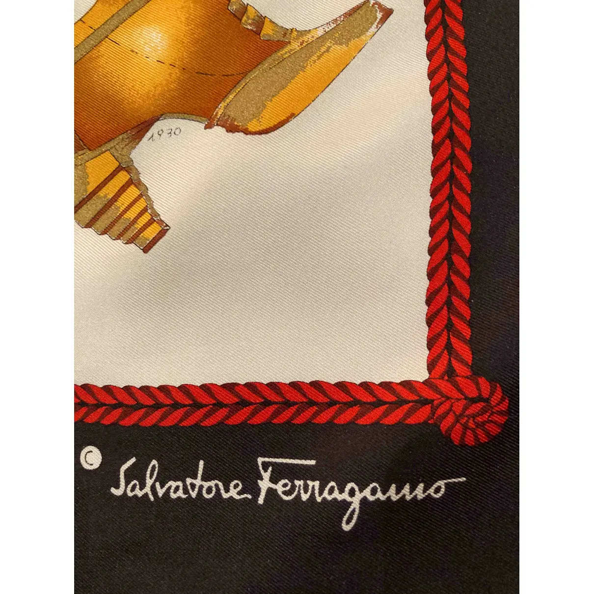 Luxury Salvatore Ferragamo Scarves Women - Vintage