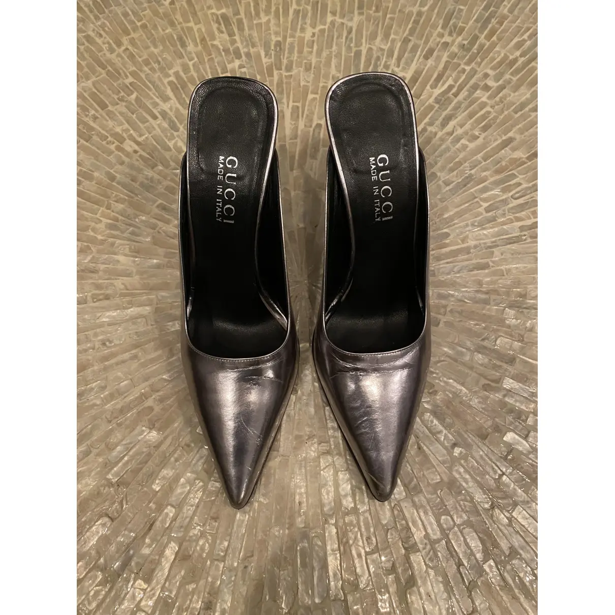 Buy Gucci Leather heels online - Vintage