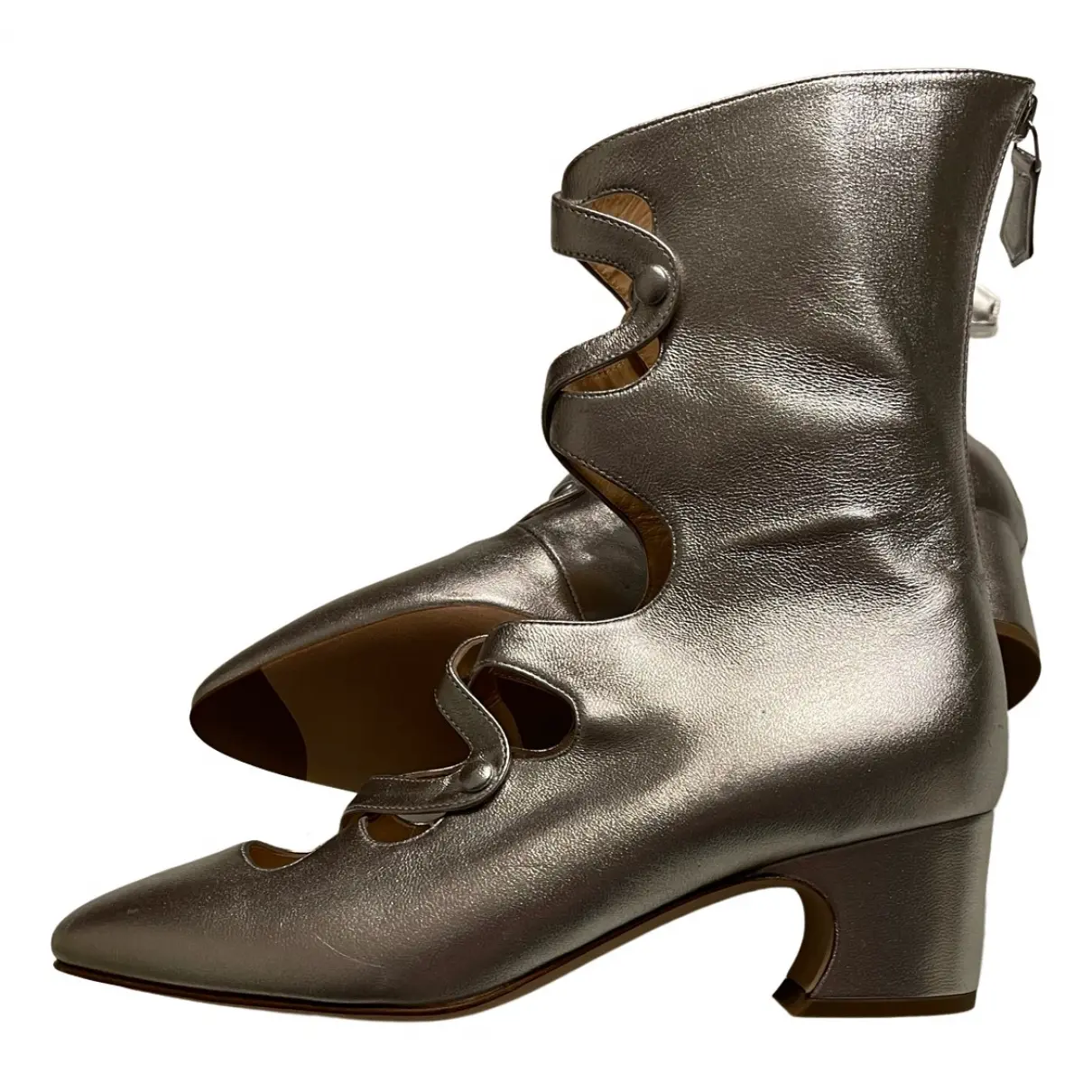 Leather boots Liudmila