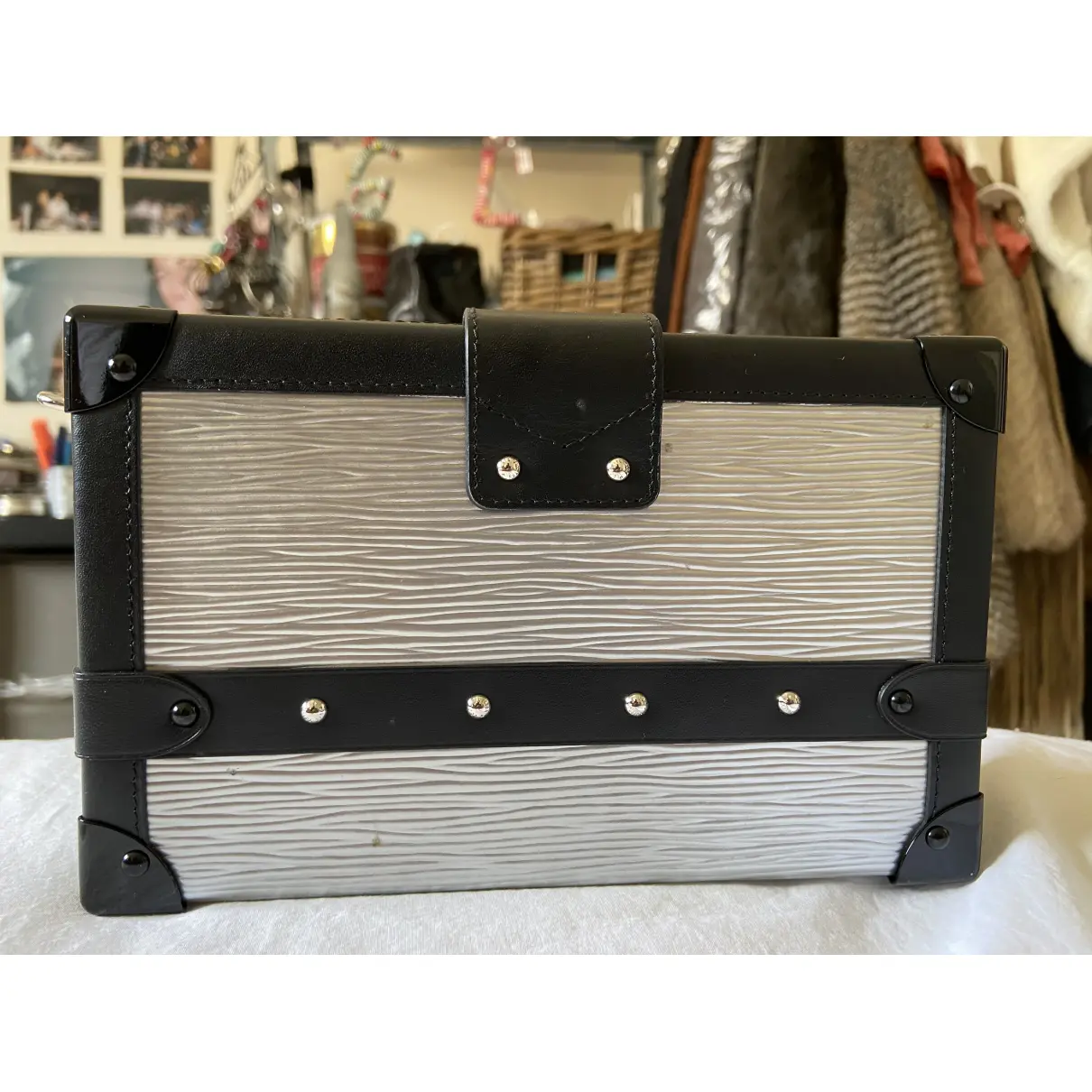 Buy Louis Vuitton Petit Malle leather clutch bag online