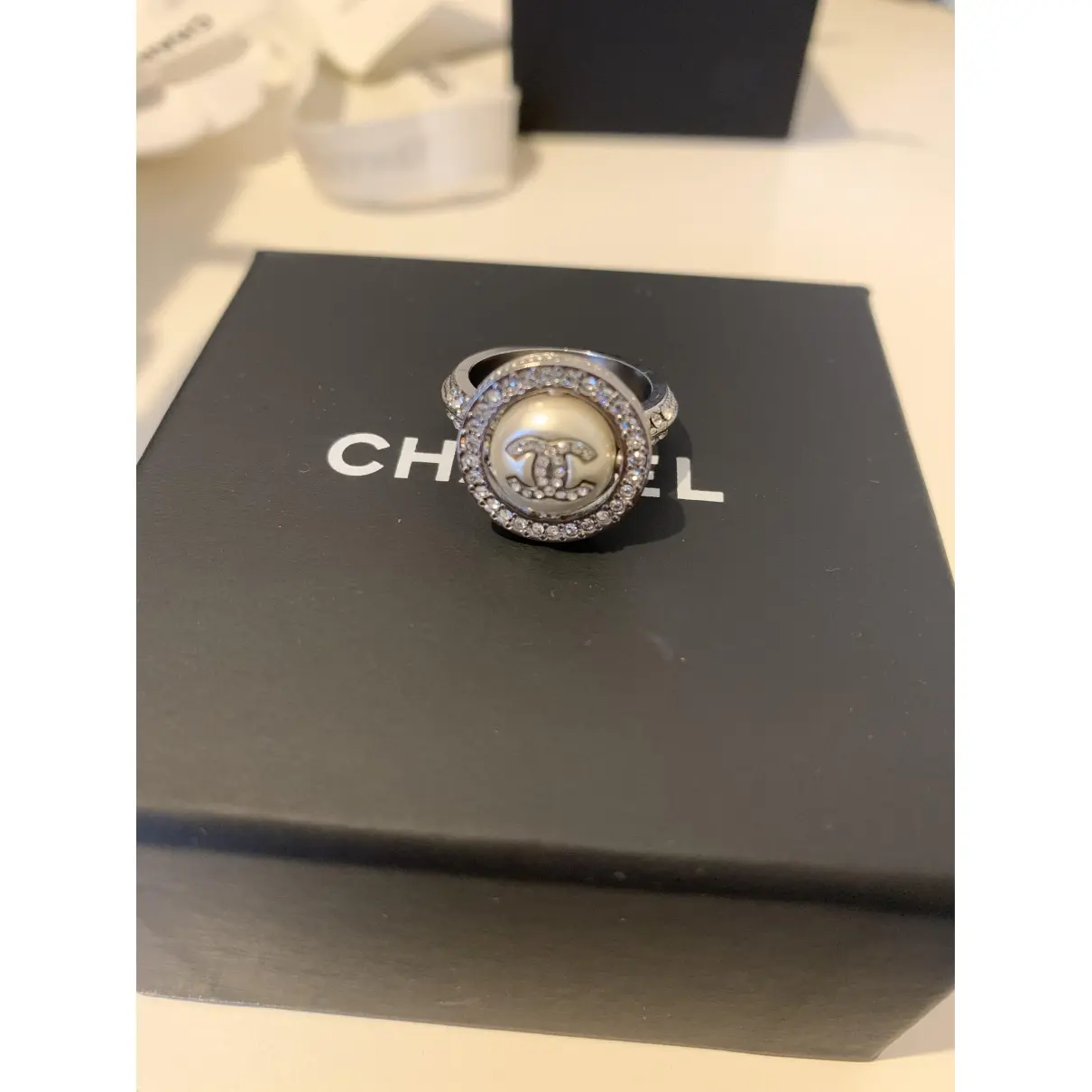 Buy Chanel Camélia ring online