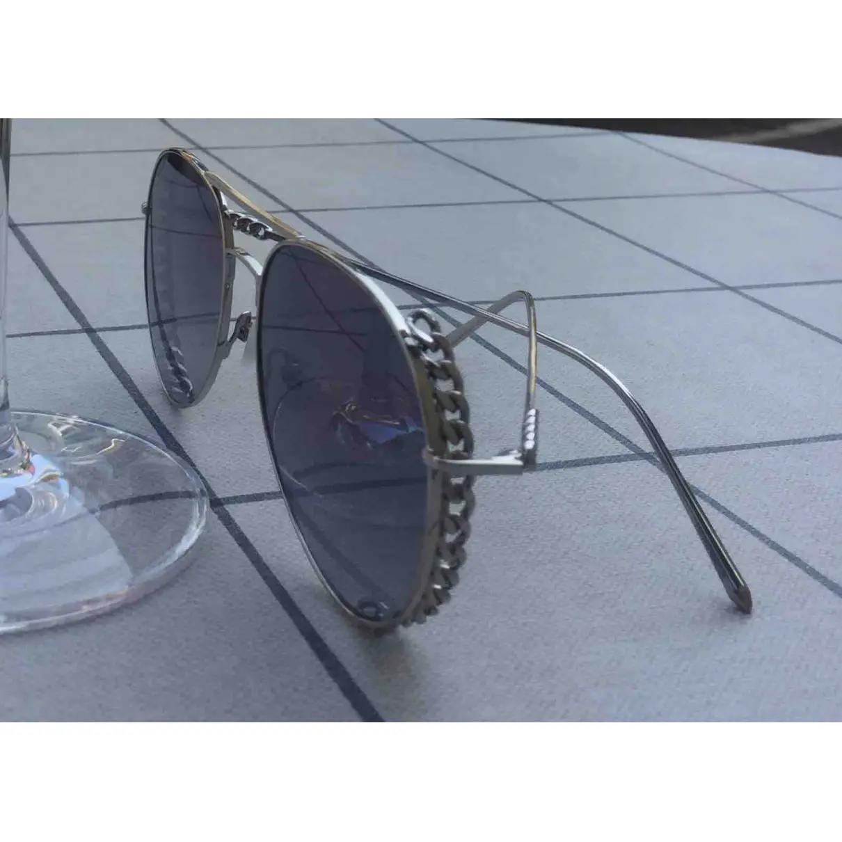 Aviator sunglasses FOR ART’S SAKE