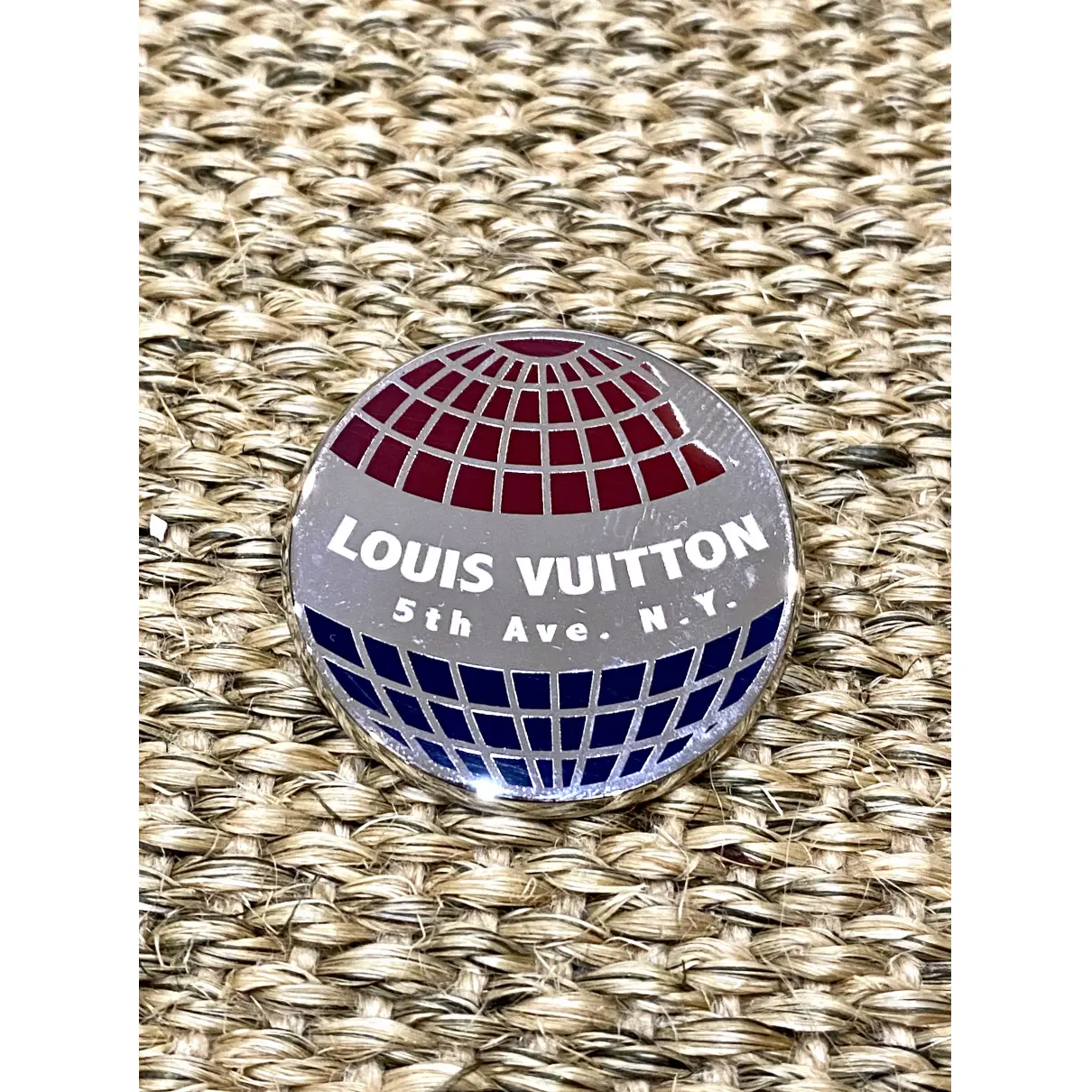 Luxury Louis Vuitton Pins & brooches Women