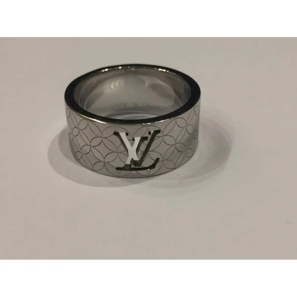Buy Louis Vuitton Ring online