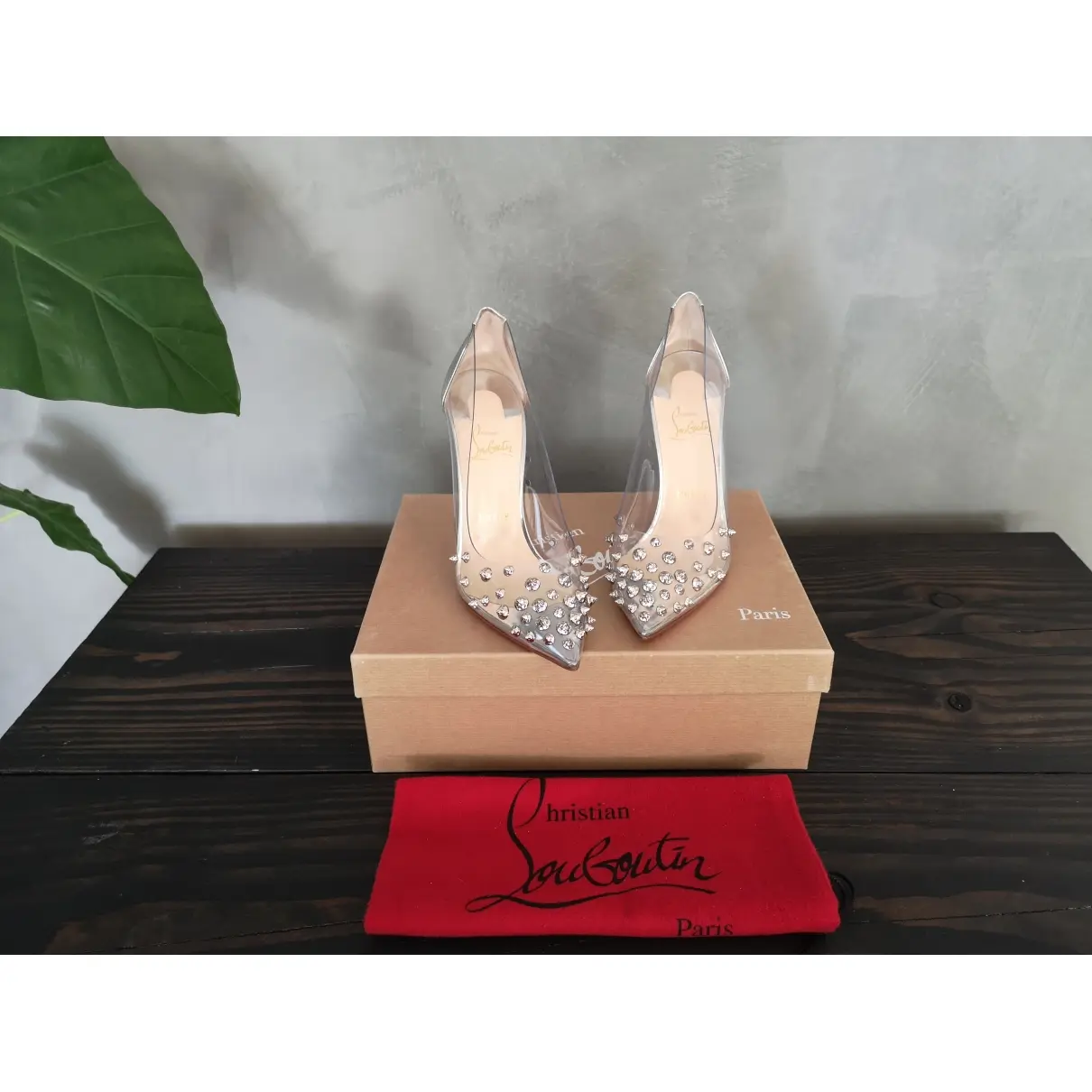 Christian Louboutin Degrastrass patent leather heels for sale