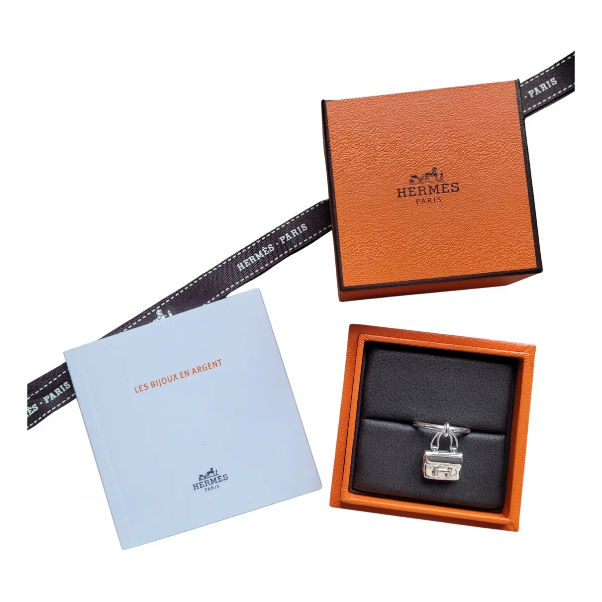 Buy Hermès Amulette silver ring online
