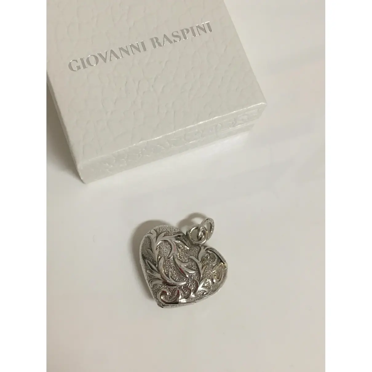 Buy Giovanni Raspini Silver pendant online