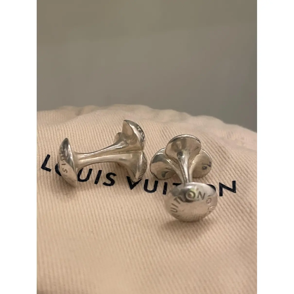 Buy Louis Vuitton Silver cufflinks online