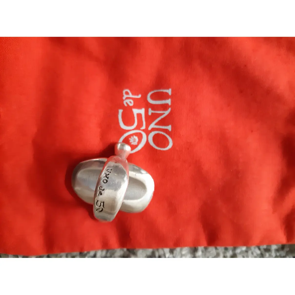 Buy Uno de 50 Silver ring online