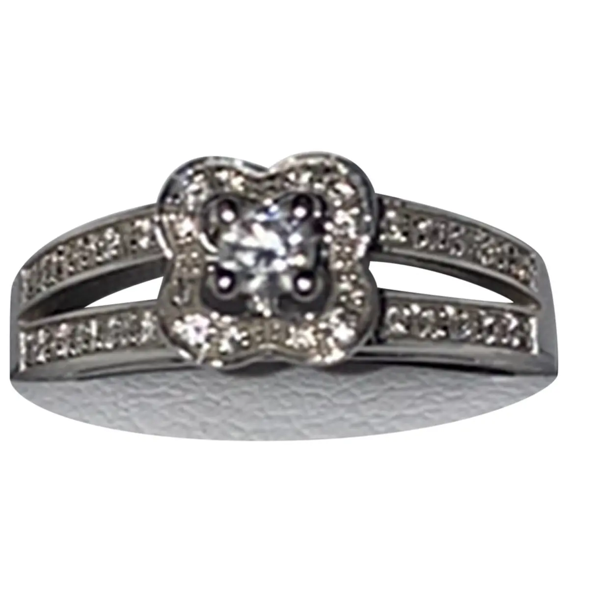 Chance of Love white gold ring Mauboussin
