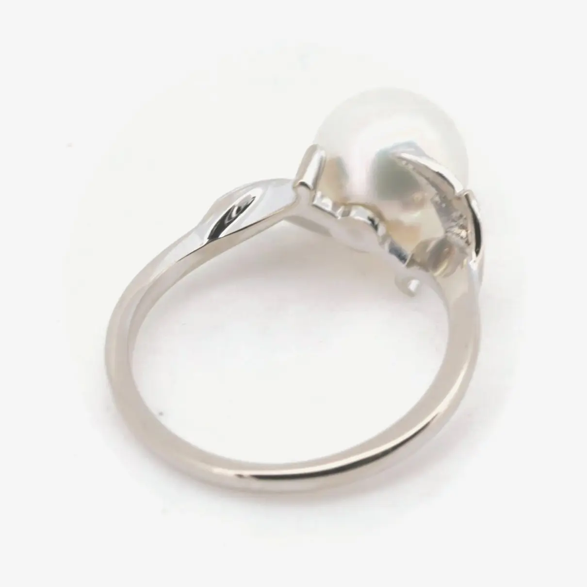 Buy Mikimoto White gold ring online