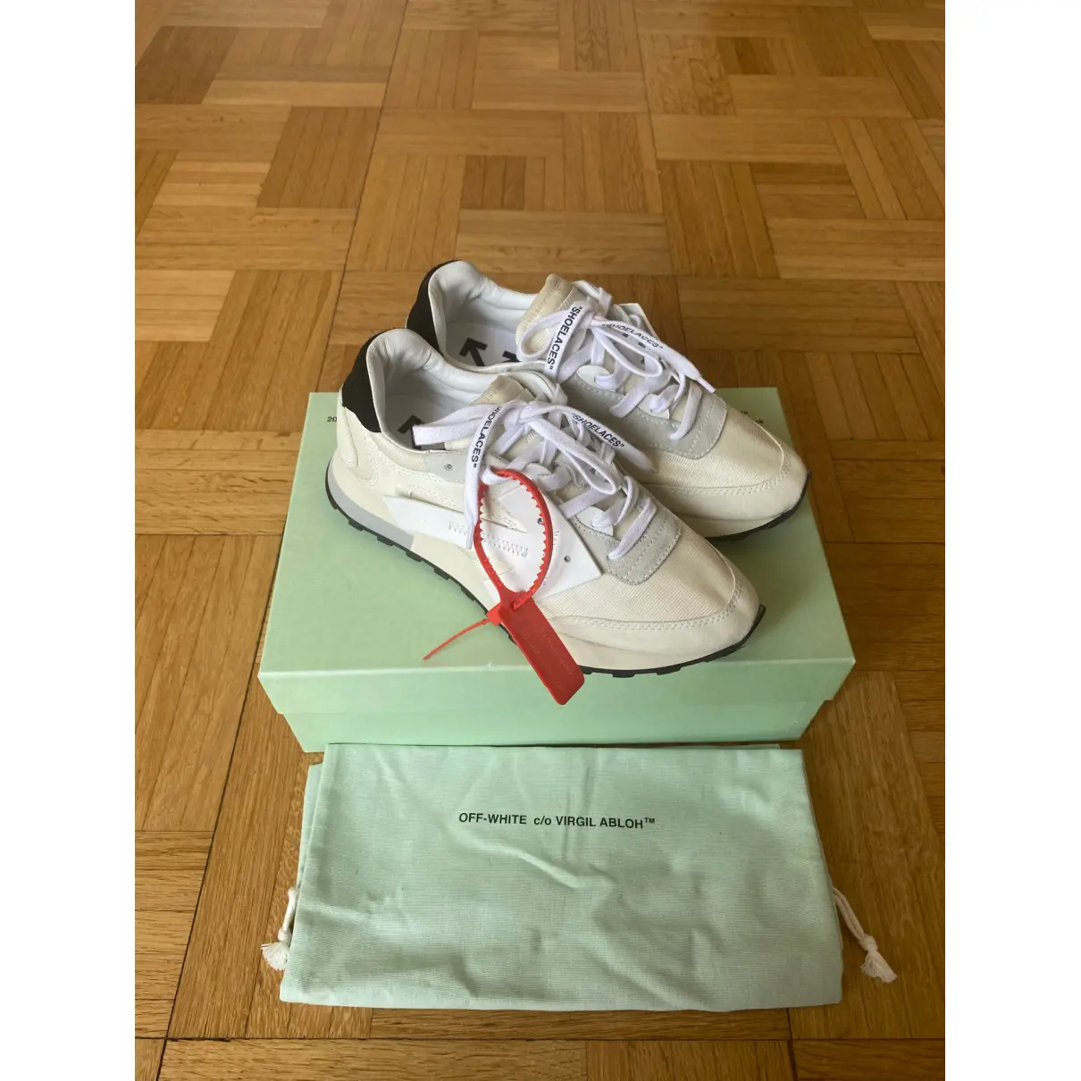 Runner cloth trainers Off-White