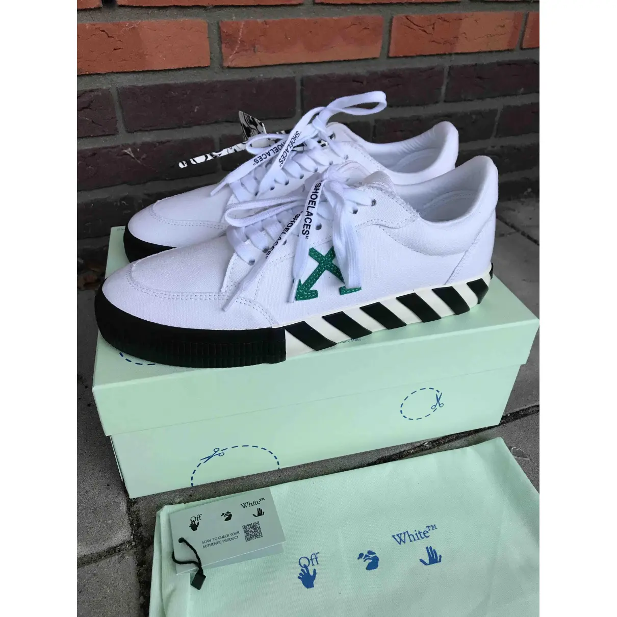 Vulcalized cloth low trainers Off-White