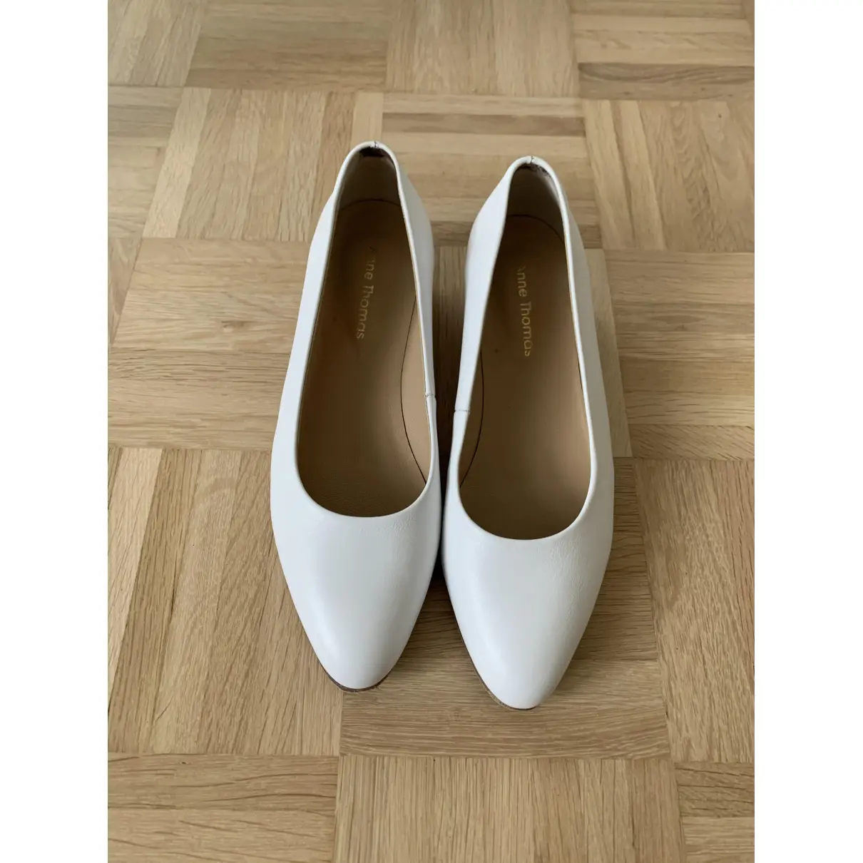 Buy Anne Thomas Leather heels online