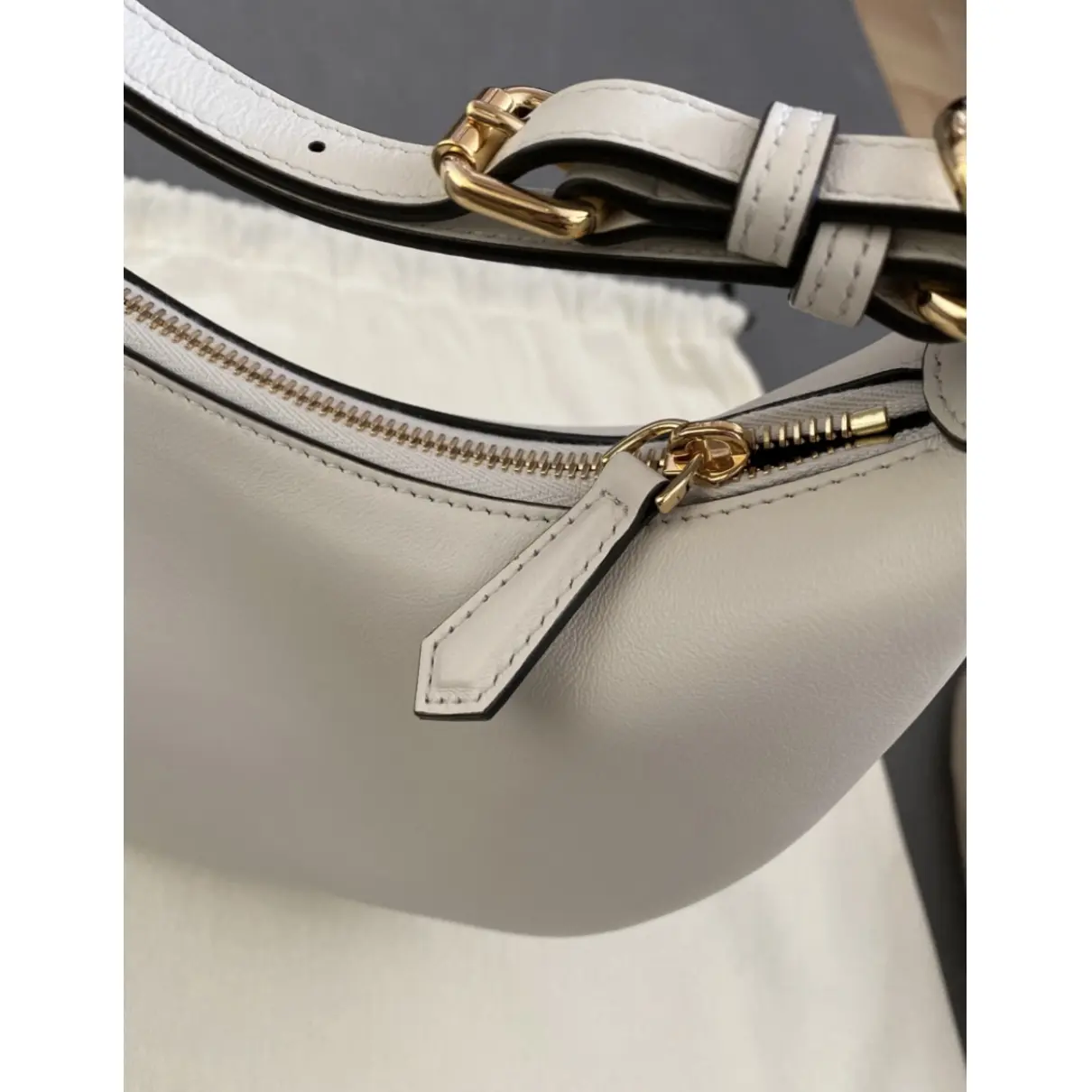 Buy Fendi Fendigraphy leather handbag online