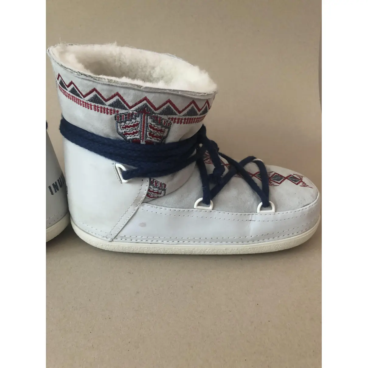 Leather snow boots Inuikii