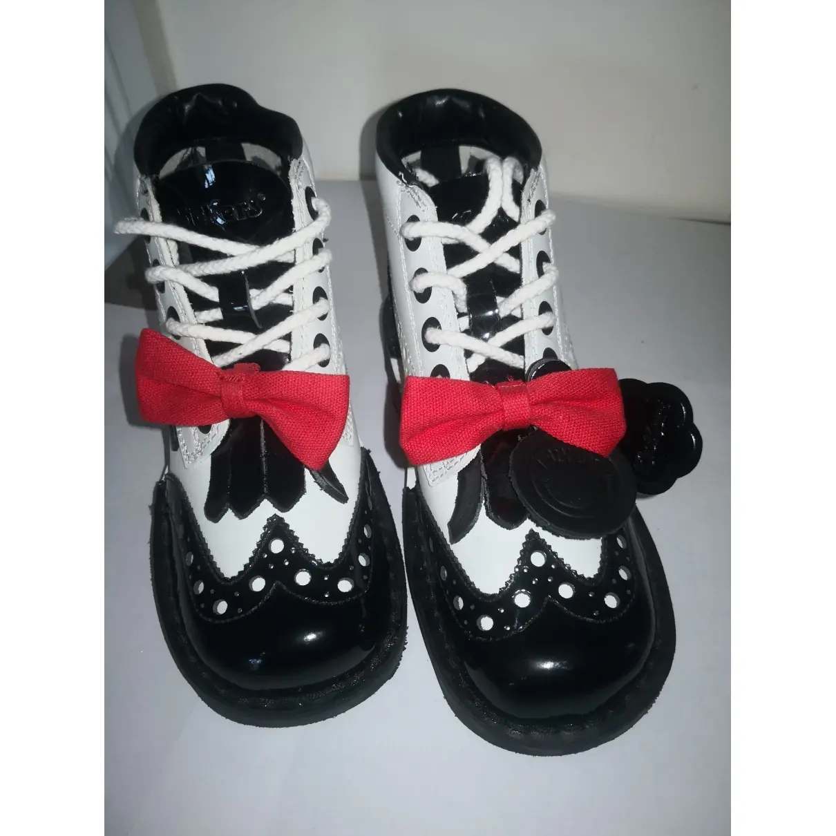 Leather lace up boots Lazy Oaf