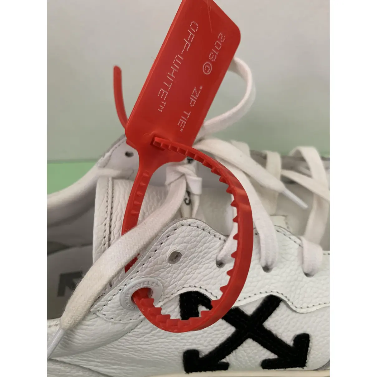 Low Top leather trainers Off-White