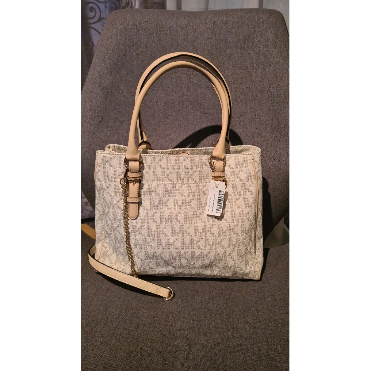 Buy Michael Kors Savannah leather handbag online