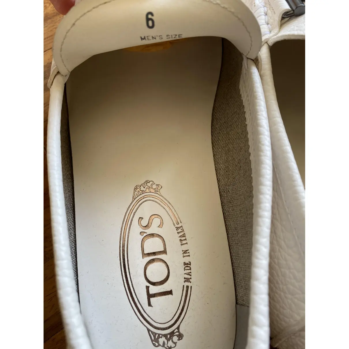 Buy Tod's Leather flats online