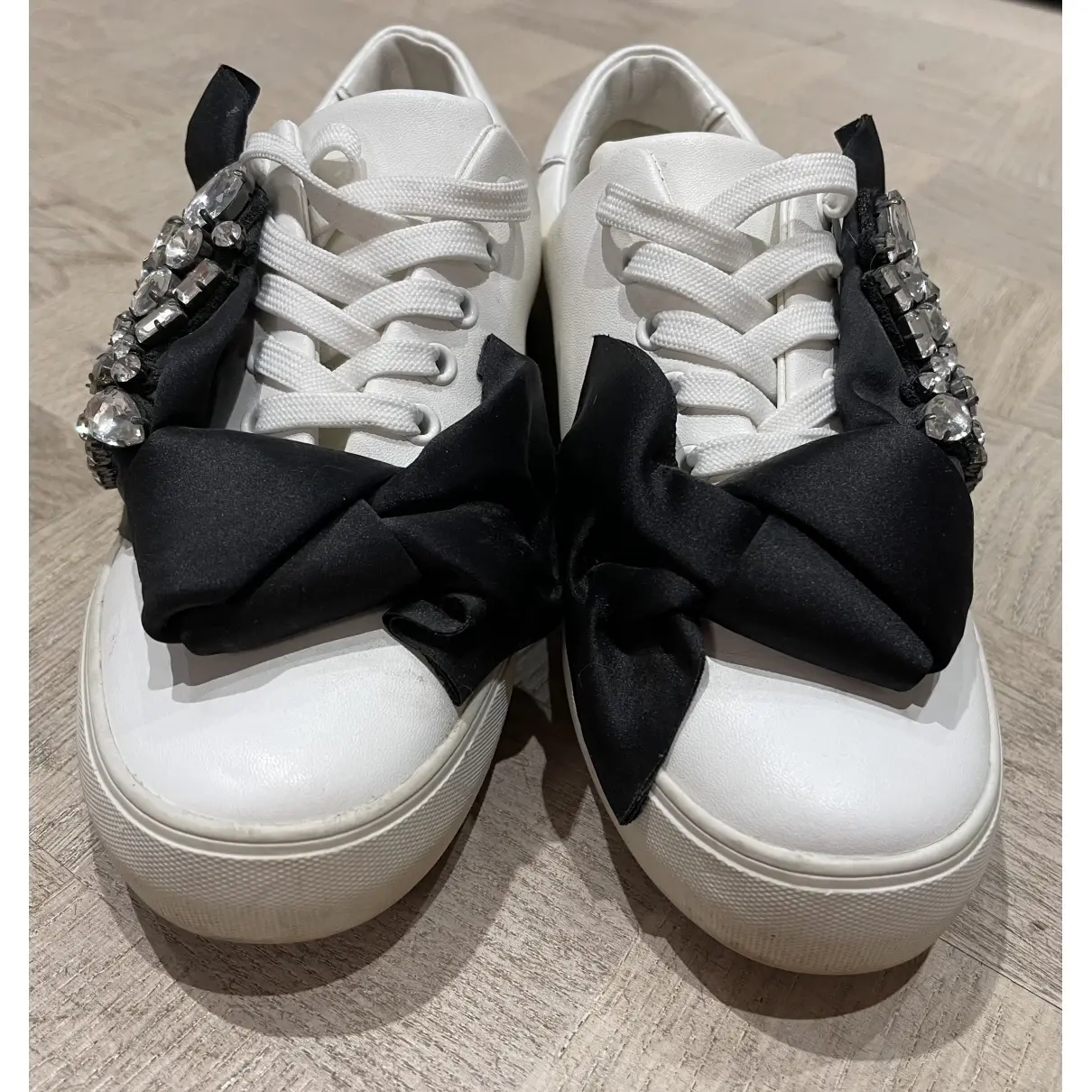 Buy Uterque Leather trainers online