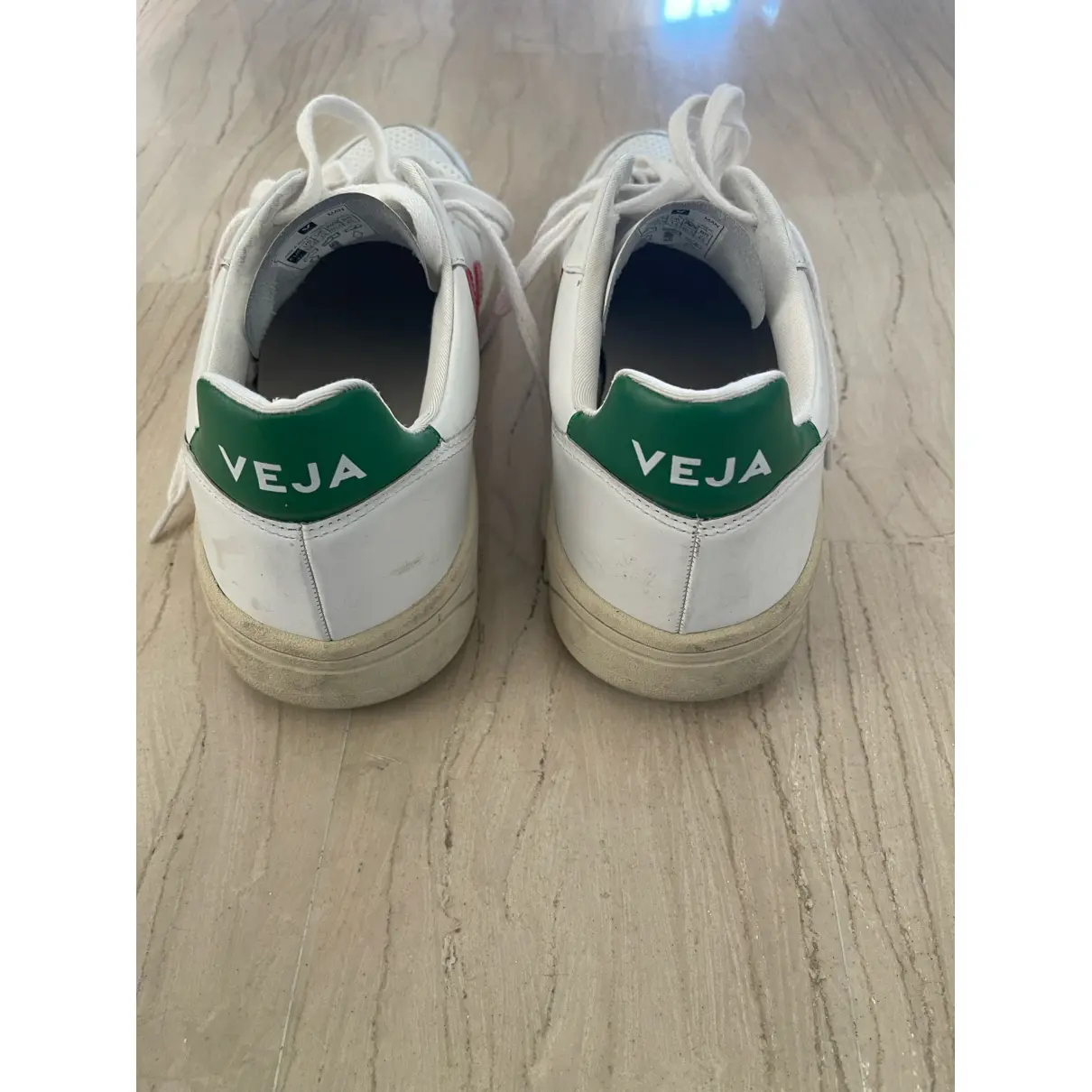 Leather low trainers Veja