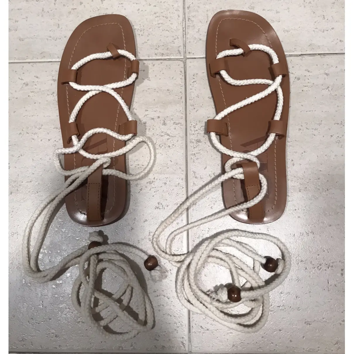Buy Zara Leather sandal online