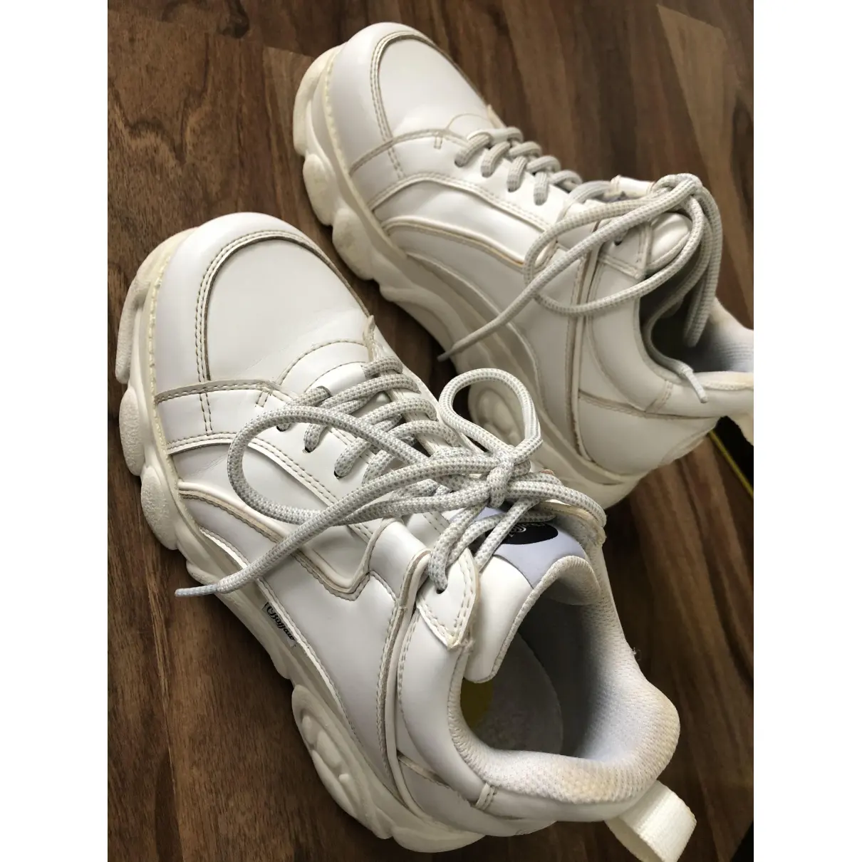 Patent leather trainers BUFFALO