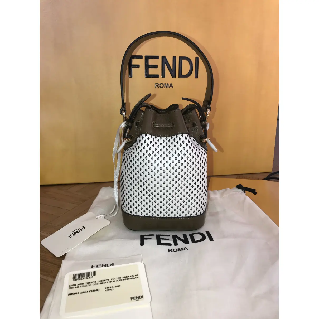 Buy Fendi Mon Trésor patent leather crossbody bag online
