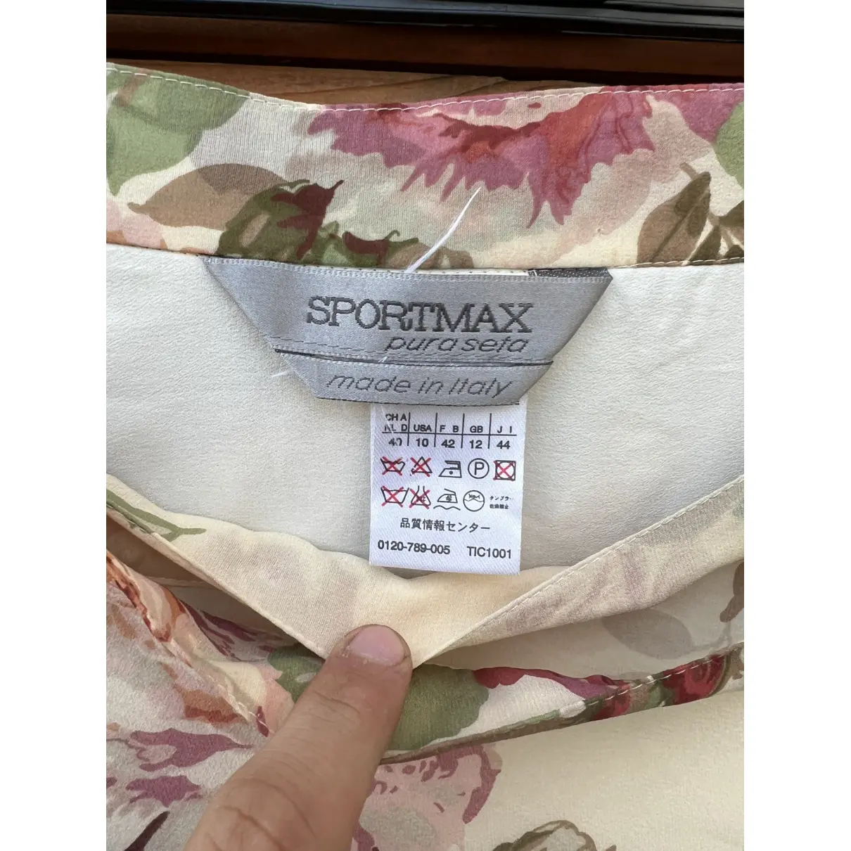 Buy Sportmax Silk maxi skirt online