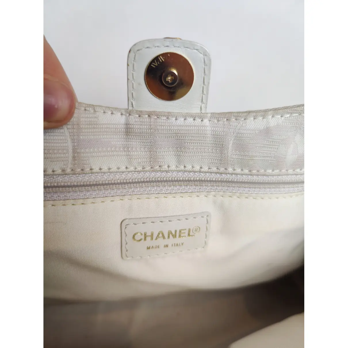 Buy Chanel Handbag online - Vintage