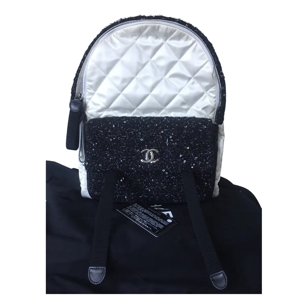 Timeless/Classique Chain tweed backpack Chanel