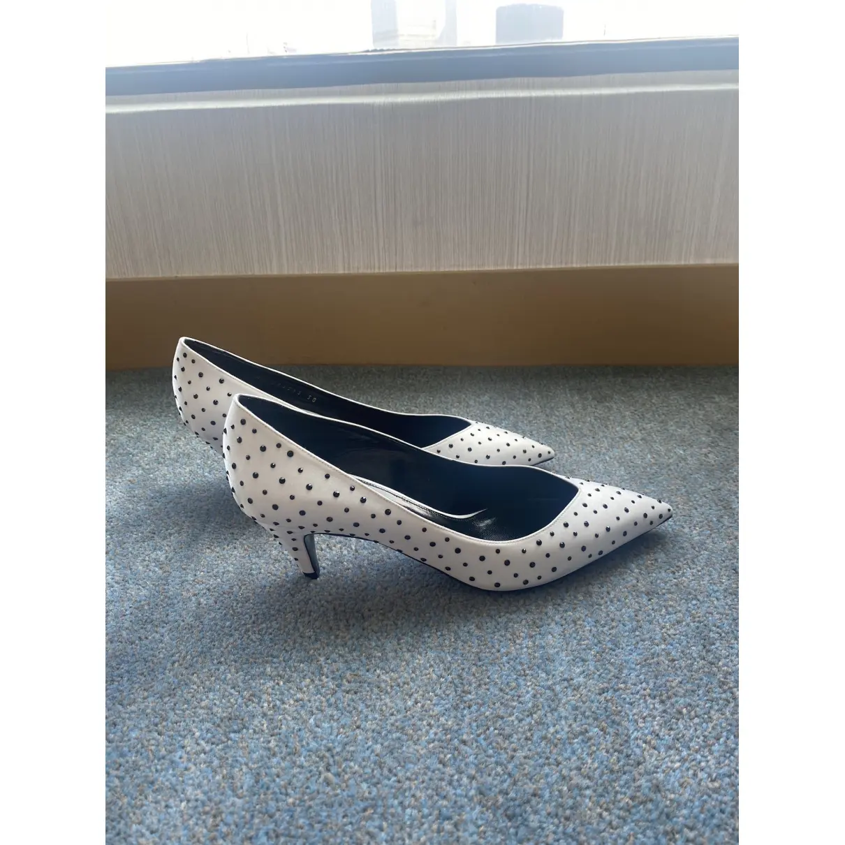 Velvet heels Saint Laurent