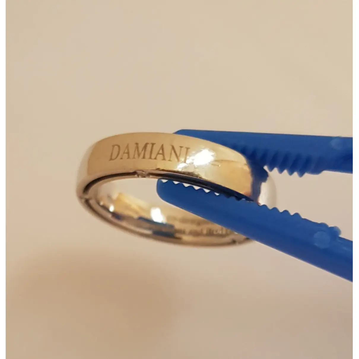Buy Damiani White gold ring online
