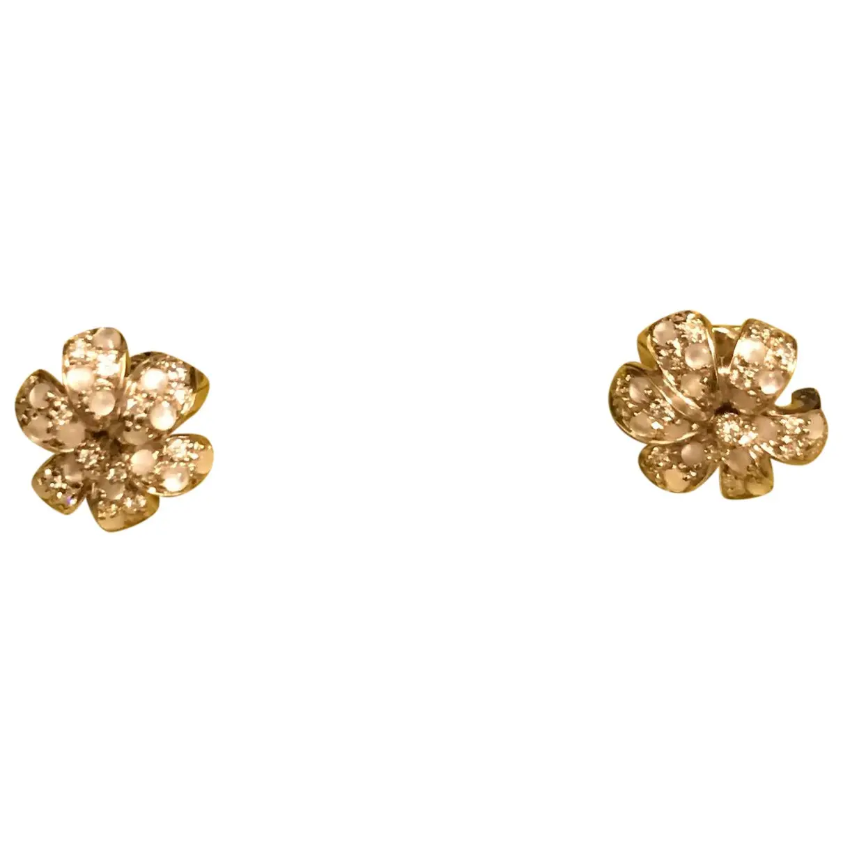 Gucci Flora white gold earrings